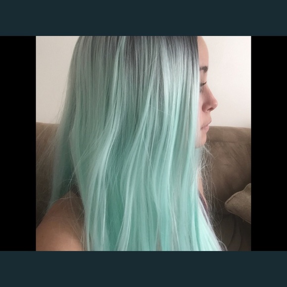 ARIEL SUPAMINT GREEN 26” STRAIGHT OMBRÉ WIG *NWT* main image 4